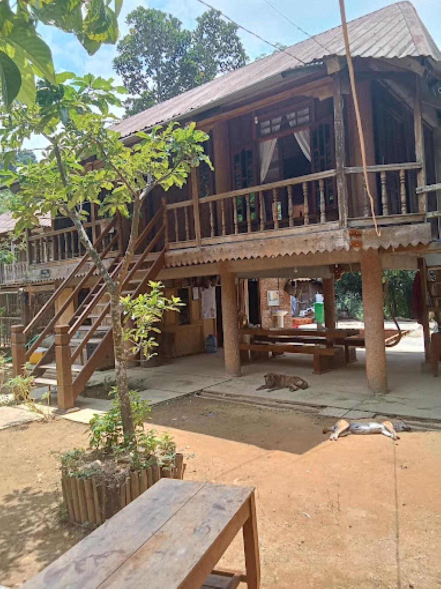 Homestay Ho Son - Thac Anor A Luoi Exterior photo